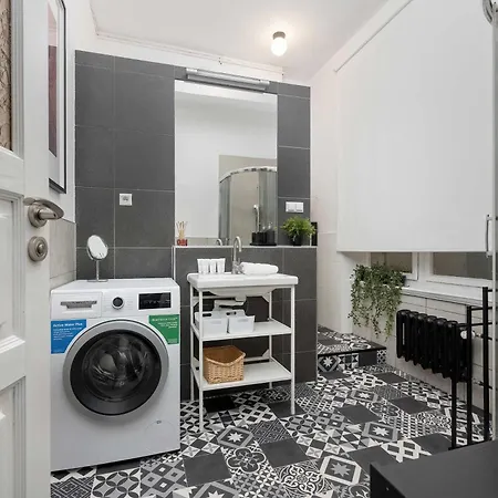 Unique & Functional Near Market Square By Renters Wrocław