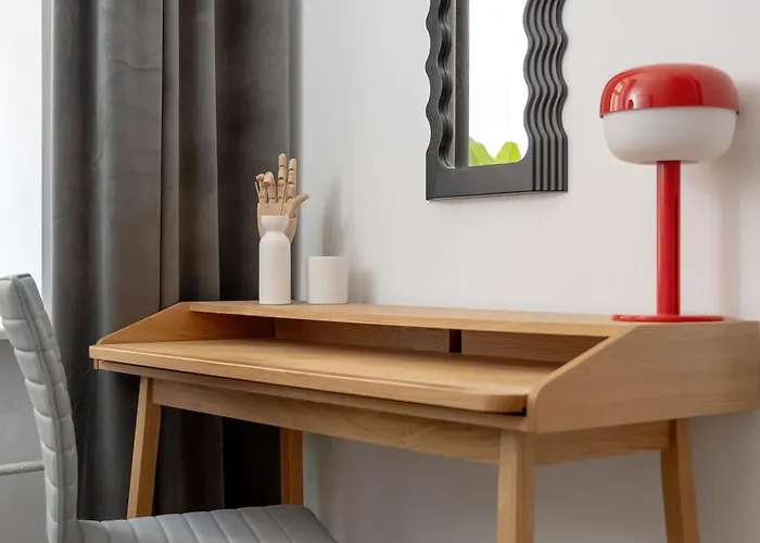 Unique & Functional Near Market Square By Renters * Wrocław